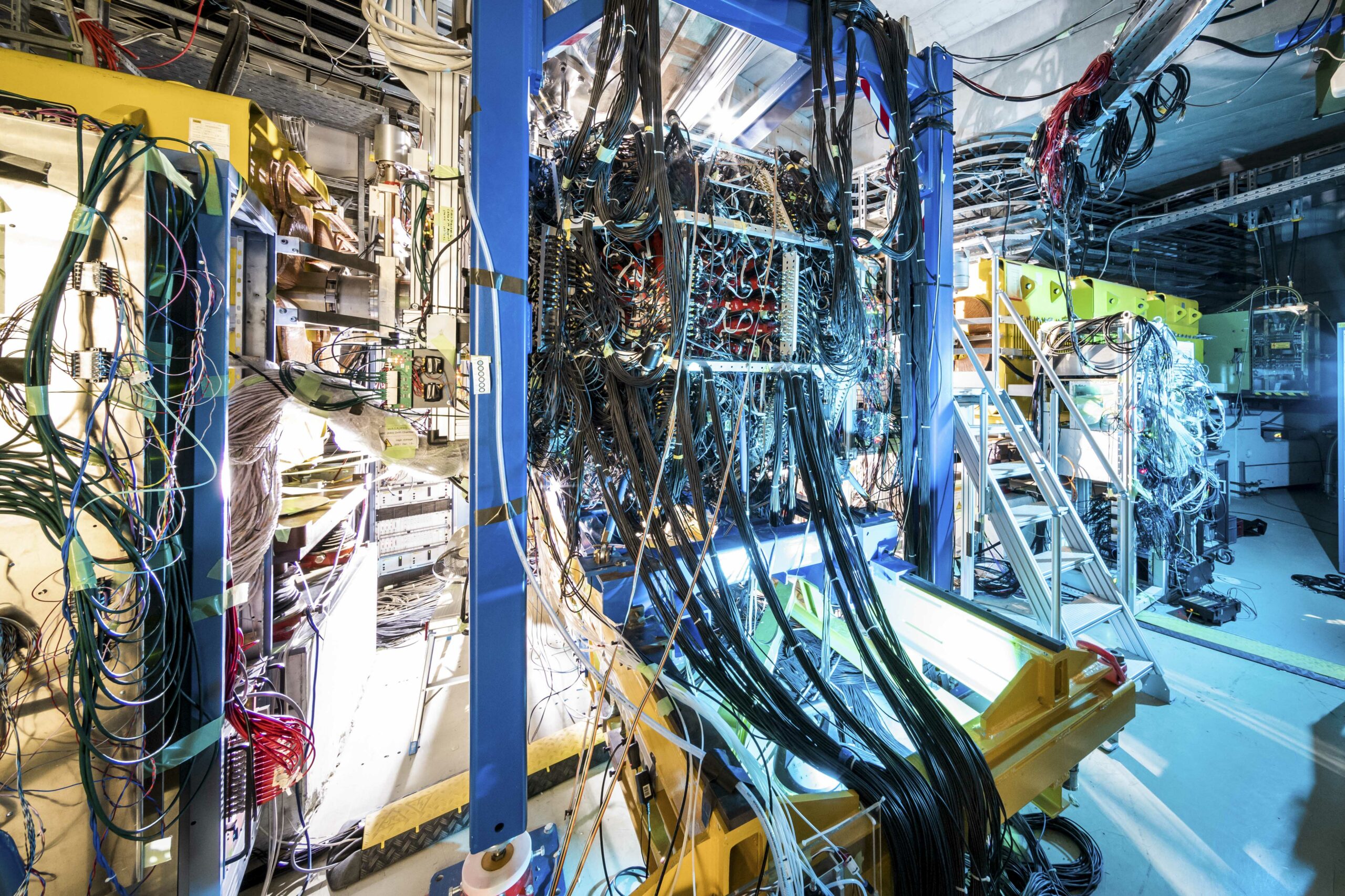 With the WASA detector exotic particles are measured